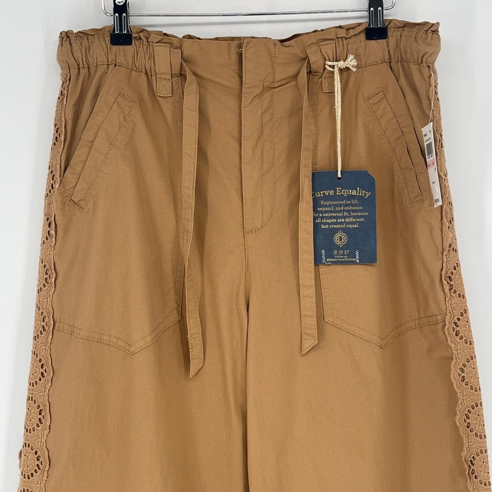 Democracy NWT Stretch Camel Wide Leg Pants Paperbag Waist Crochet Trim Size 10 - Picture 3 of 12